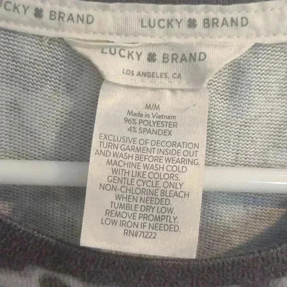 Lucky Brand Gray Leopard Print Knit T Shirt Women Size medium - Picture 3 of 4